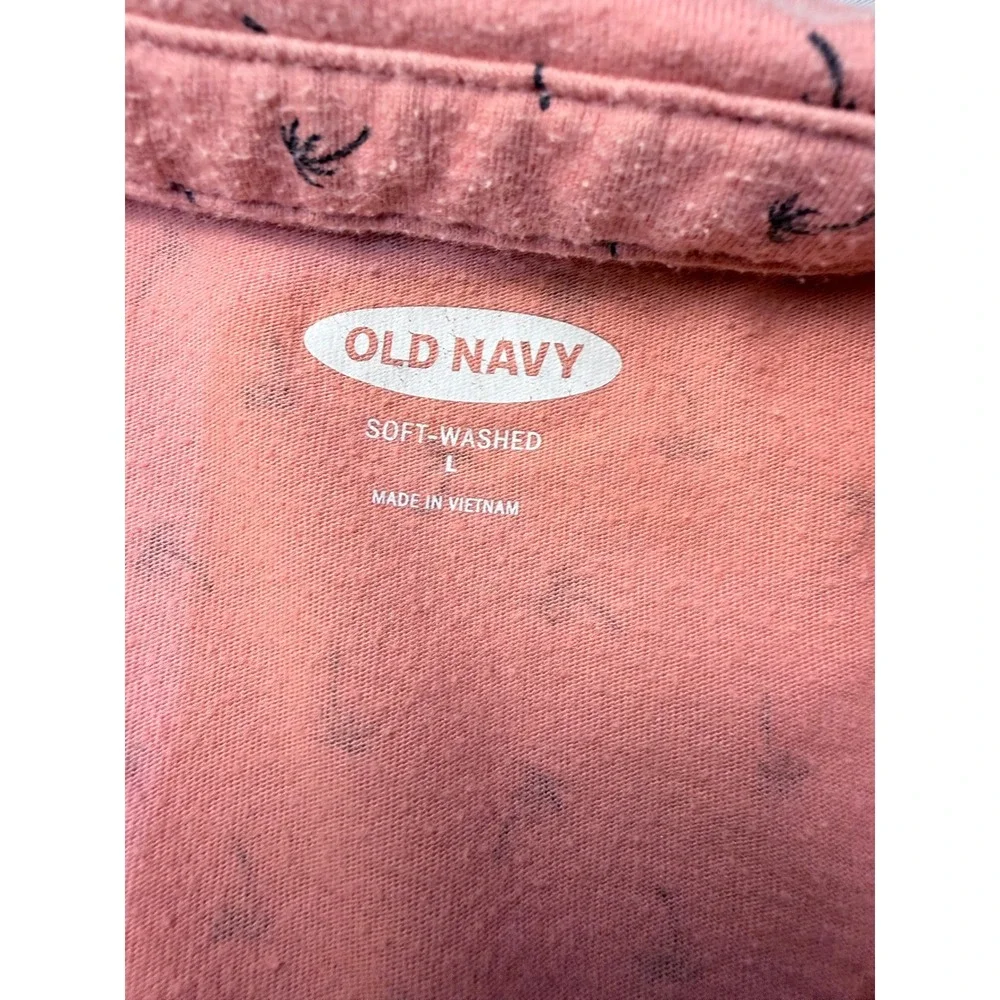 Old Navy Mens Soft Washed Polo Shirt Large Pink Palm Tree Print Short Sleeve - Picture 2 of 4